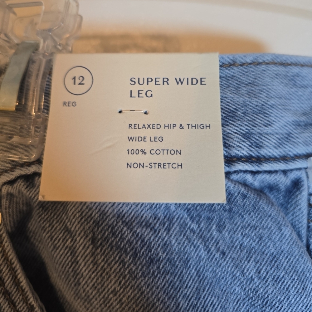 Universal Thread High Rise super Wide leg size 12 - Picture 4 of 8